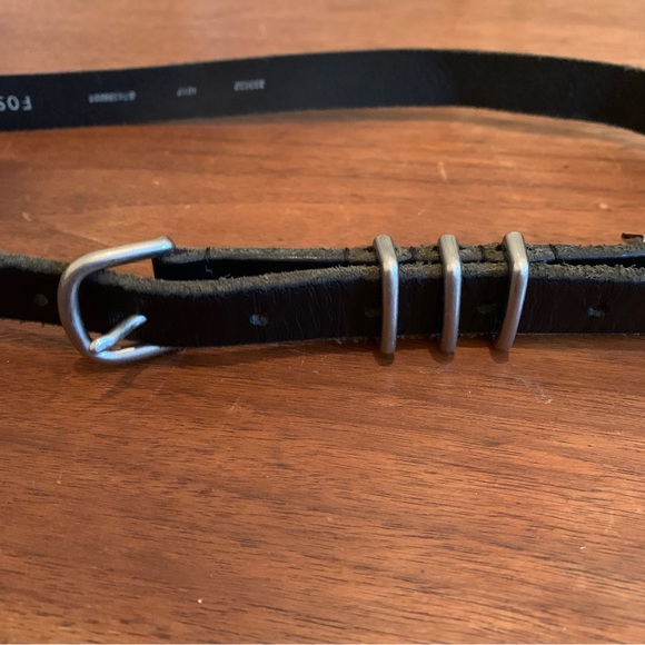 Fossil skinny black belt - small to medium - Picture 5 of 8